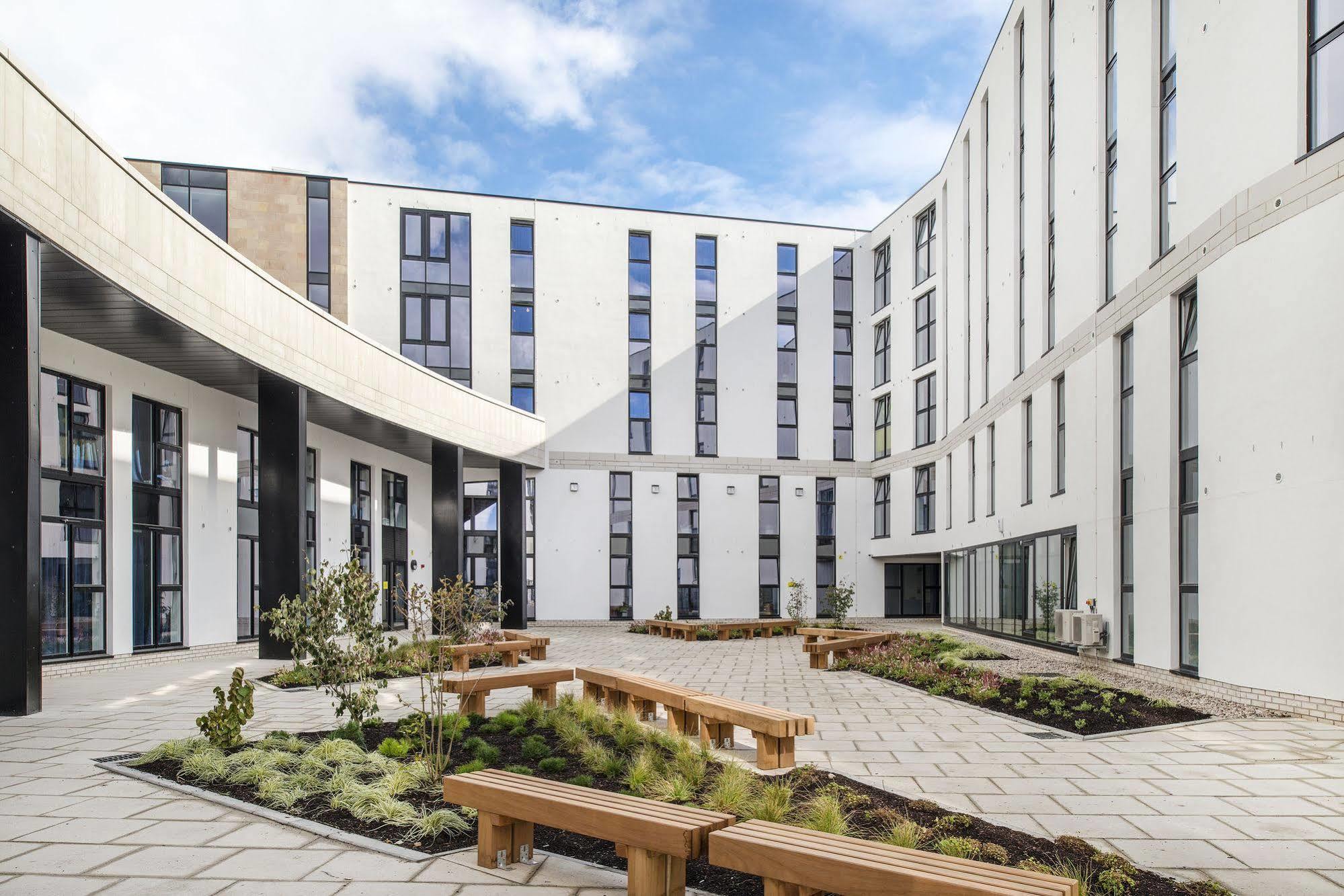 Destiny Student - Holyrood Edimburgo Exterior foto
